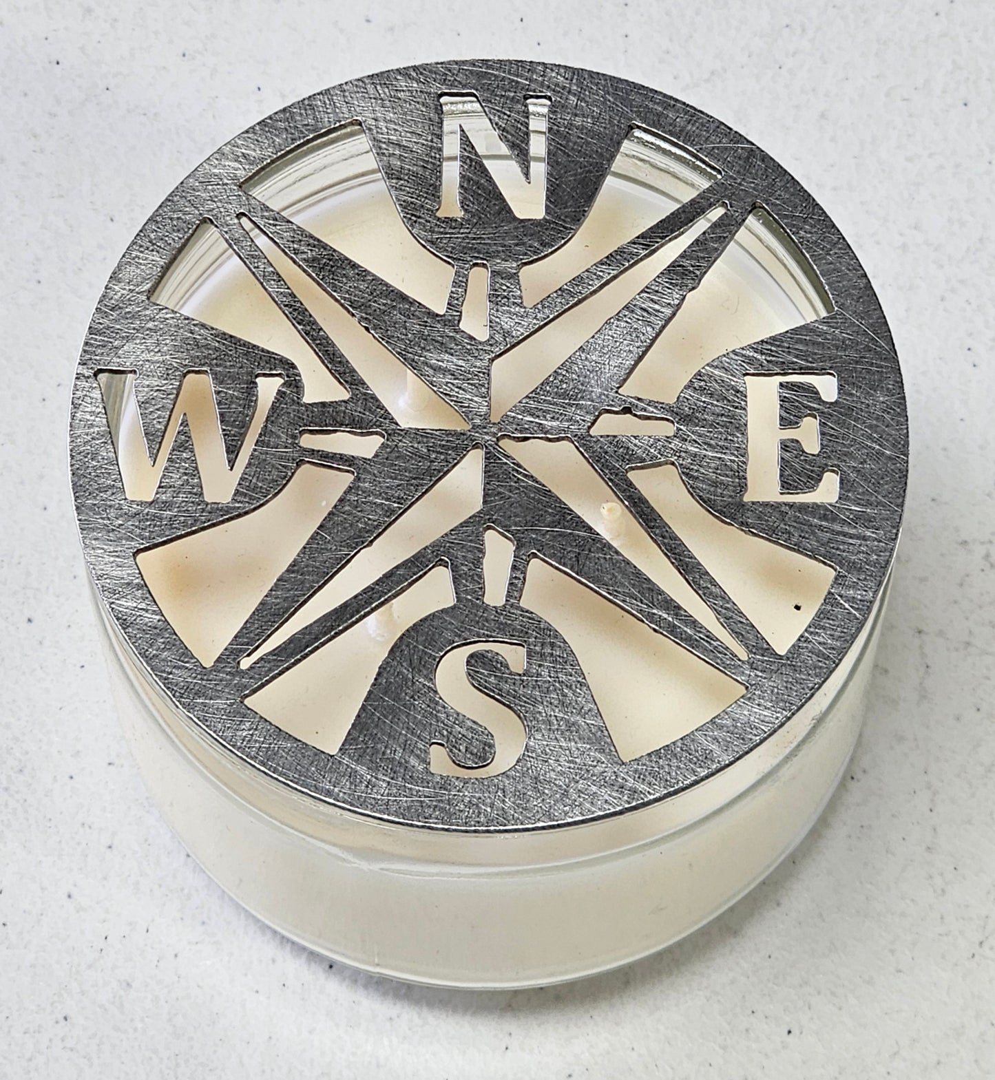 Iron Compass Candle Topper – Rustic Metal Jar Candle Lid for Farmhouse, Nautical & Cabin Decor