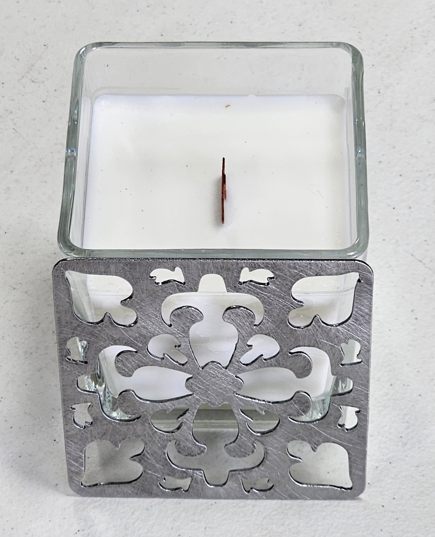 Candle accessory gift idea for home decor lovers