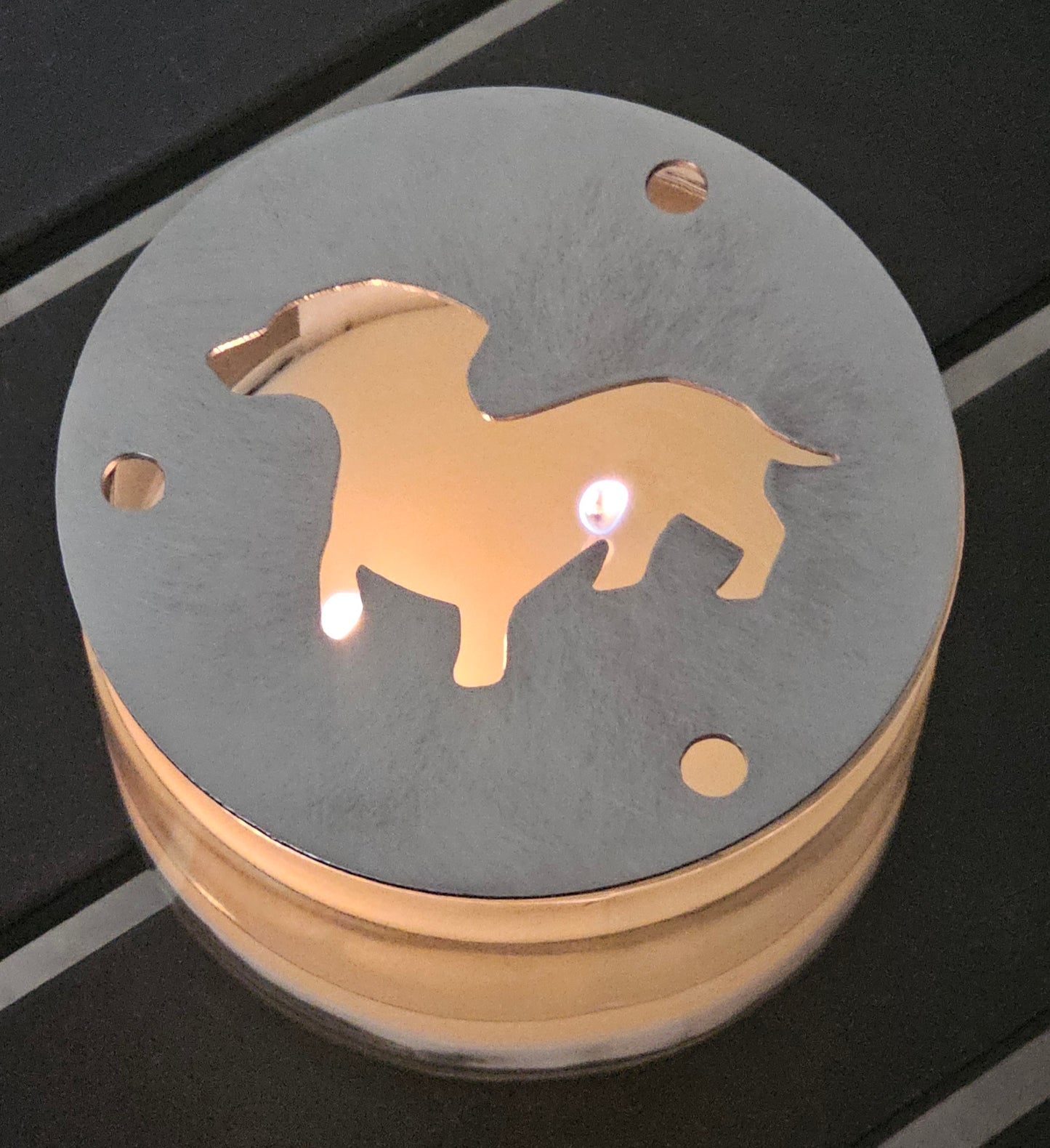Weenie Dog Candle Topper – Dachshund Metal Candle Lid, Dog Lover Gift, Decorative Candle Accessory