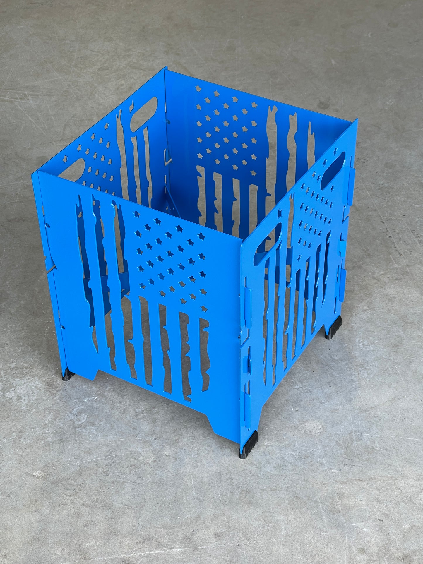 Blue Flag Metal Plant Stand | Collapsable