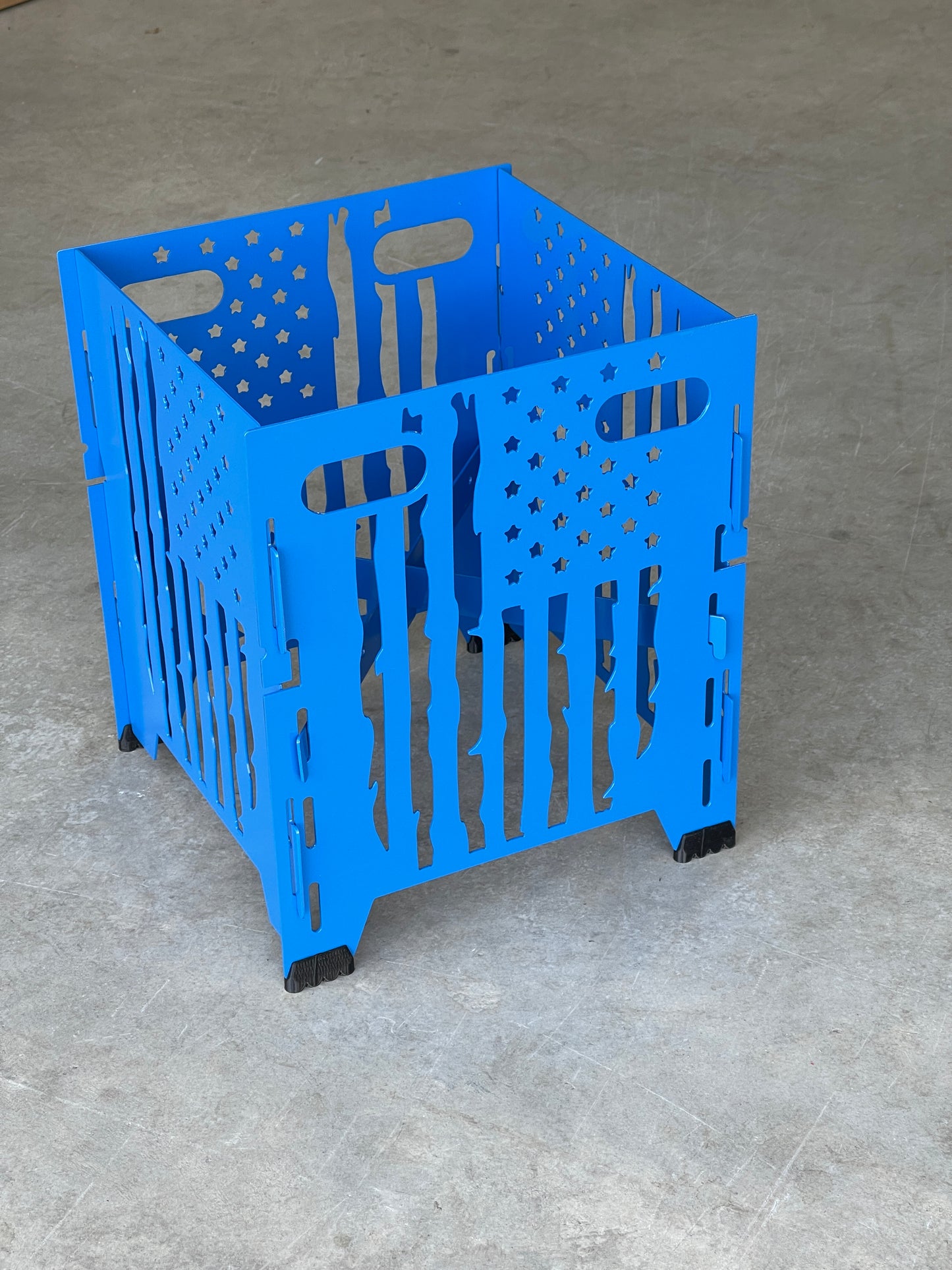 Blue Flag Metal Plant Stand | Collapsable