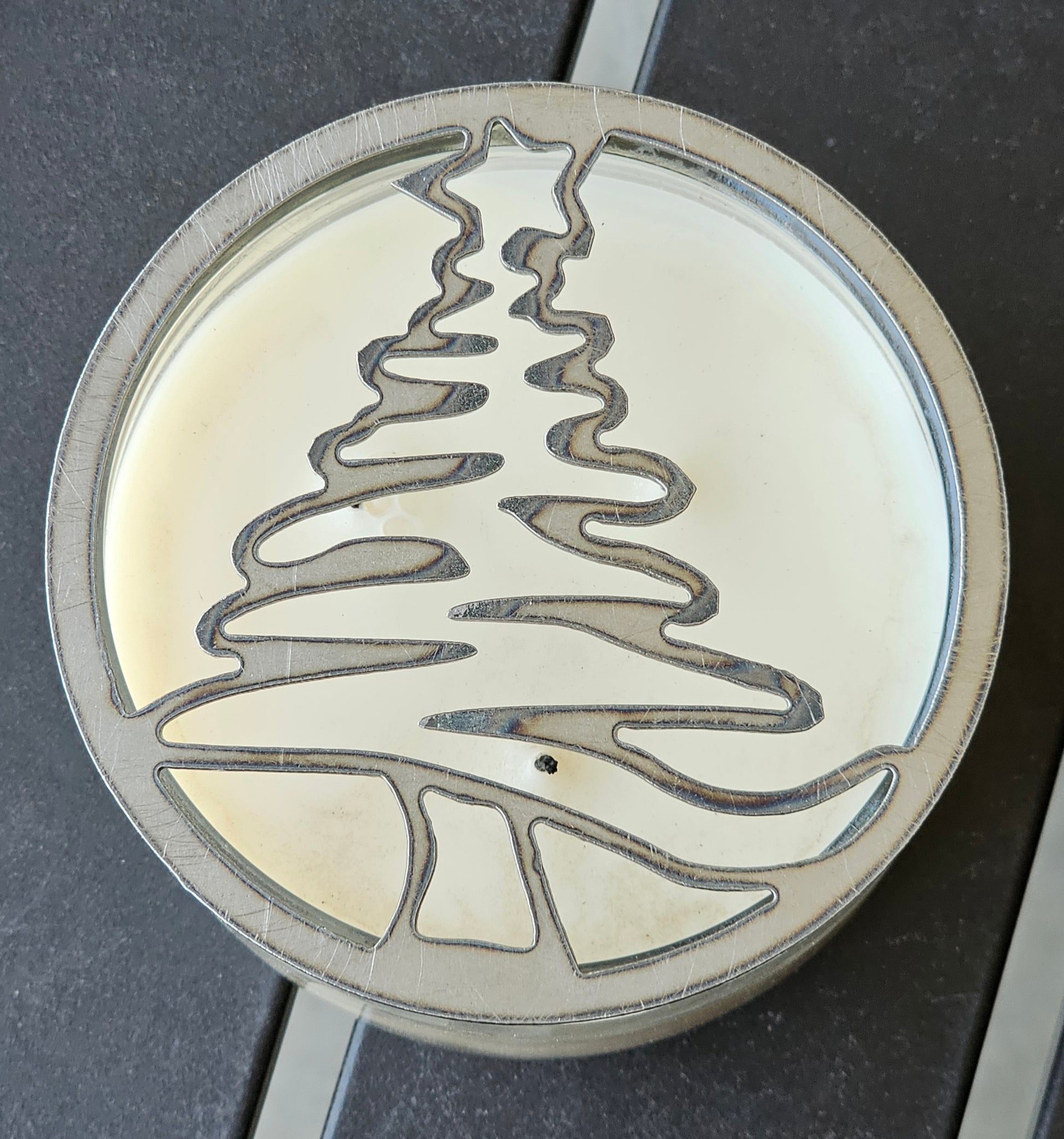 Decorative Christmas tree candle lid