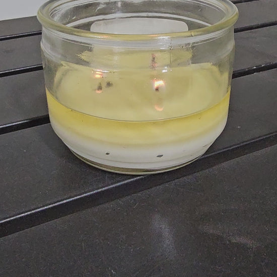 metal candle lid for extinguishing flame